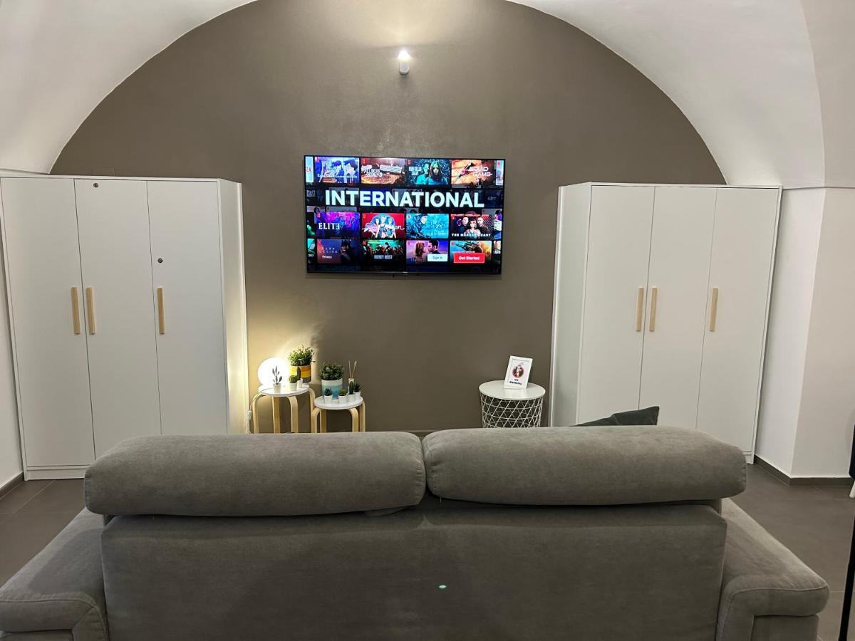 Archome Luxury Apartment Бриндизи Екстериор снимка