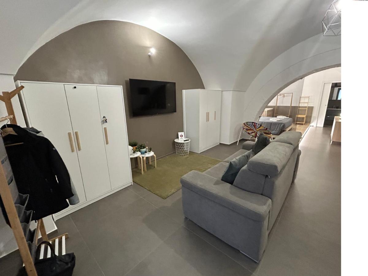 Archome Luxury Apartment Бриндизи Екстериор снимка